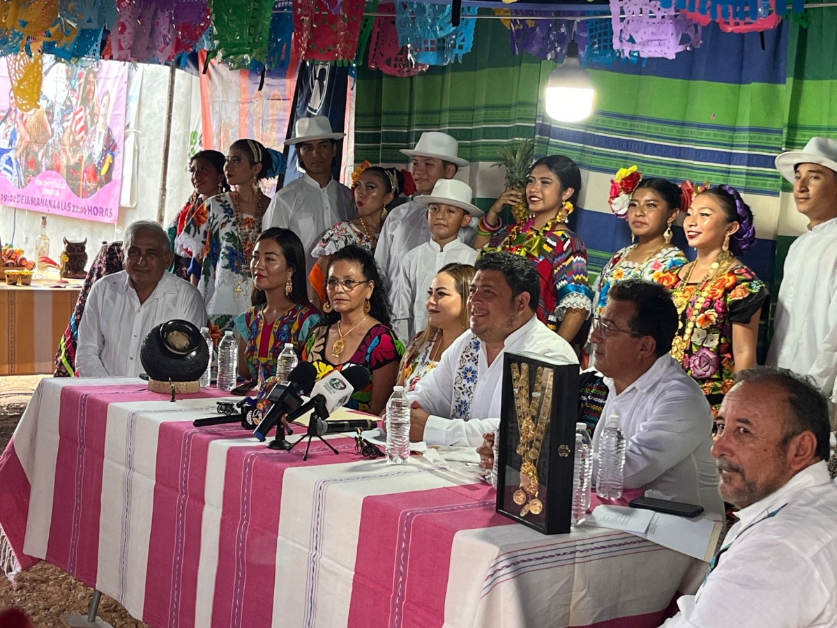 Guelaguetza (2)