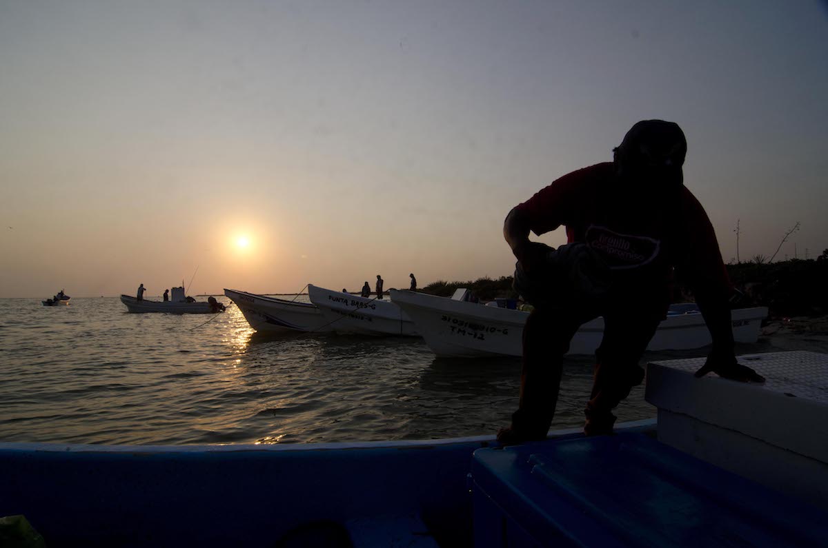 Pescadores Furtivismo