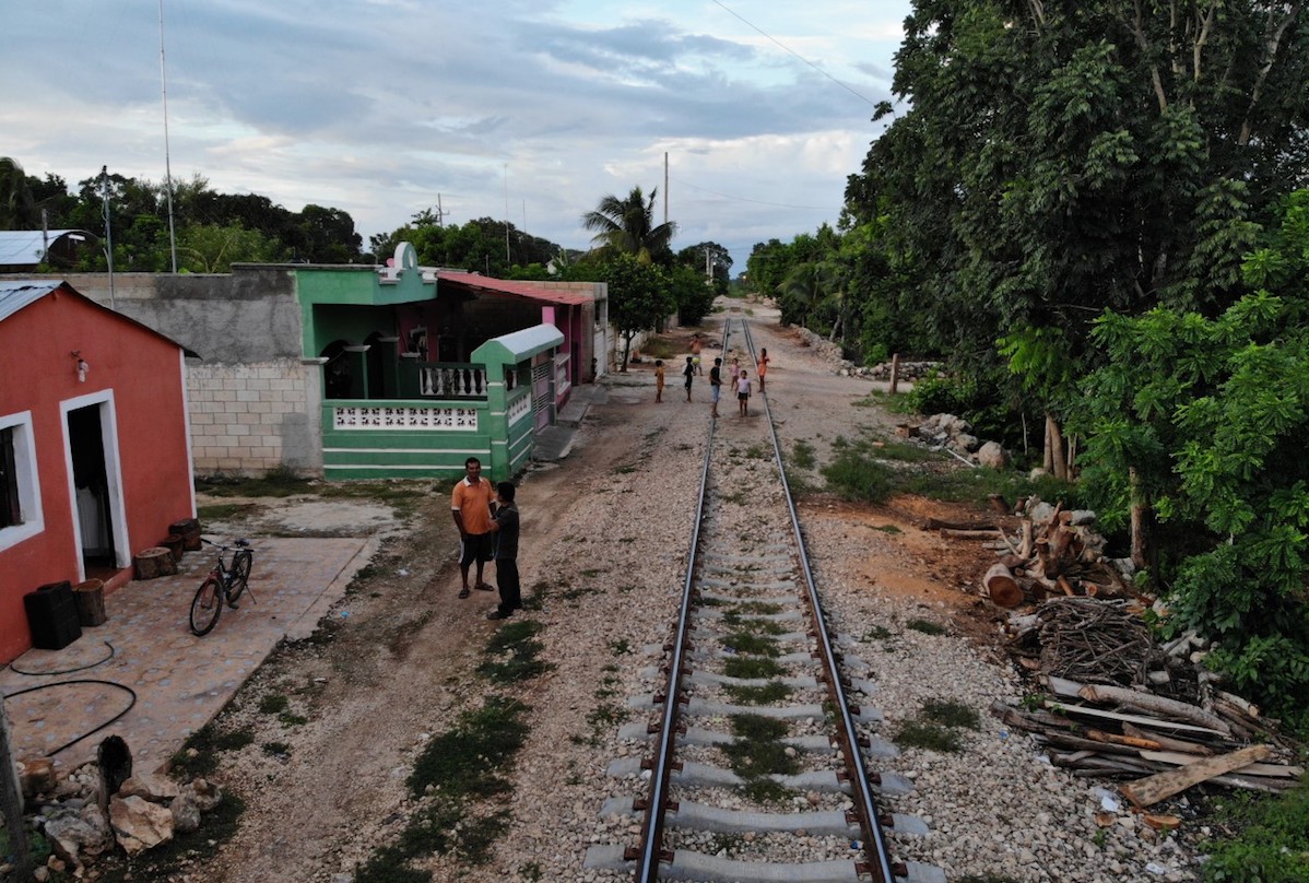 Rieles Tren 2