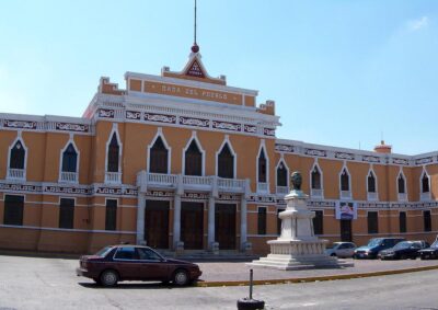 Casa Del Pueblo