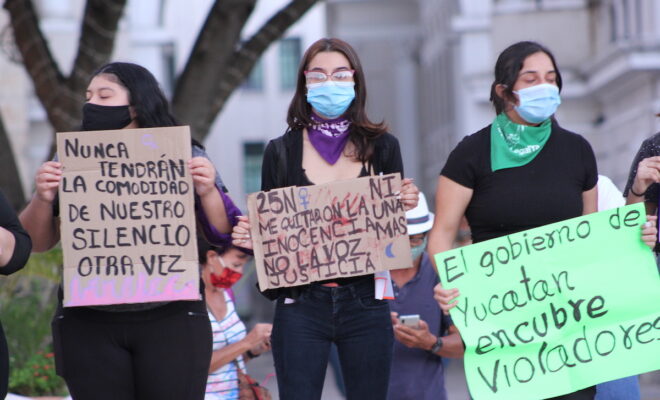 Muejres Protesta