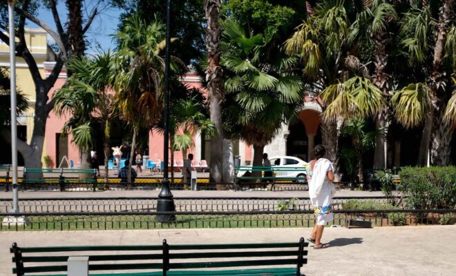 Mujer maya centro