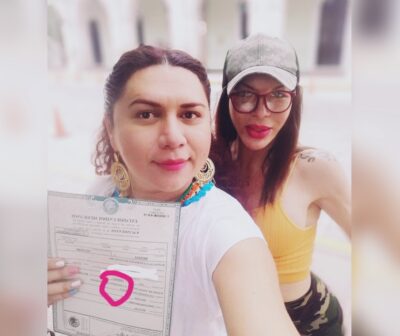 Muñeca aguilar