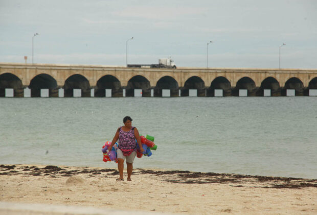 Progreso playa vendedoras