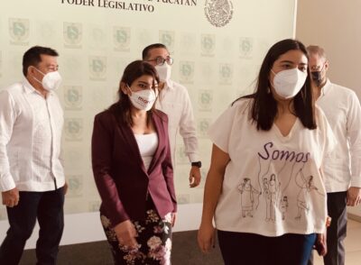 Alejandra novelo y vida gomez