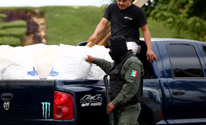 Policia reten