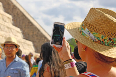 Chichen equinoccio turista