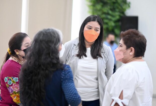 Vida gomez y diputadas