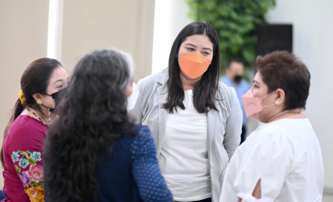 Vida gomez y diputadas