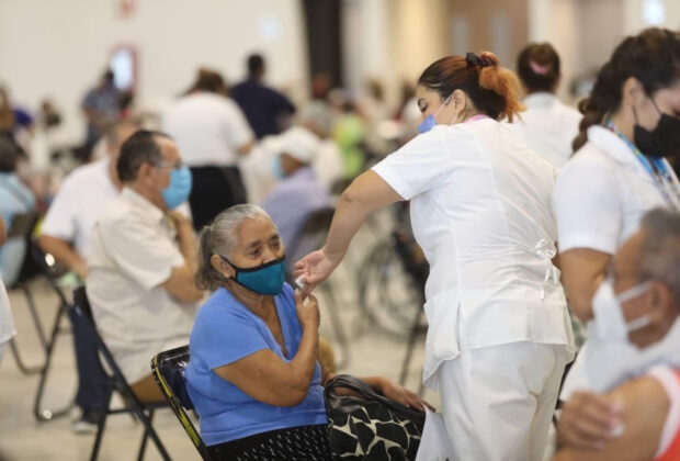 Comienza La Vacunación De Refuerzo Para Adultos Mayores En Mérida