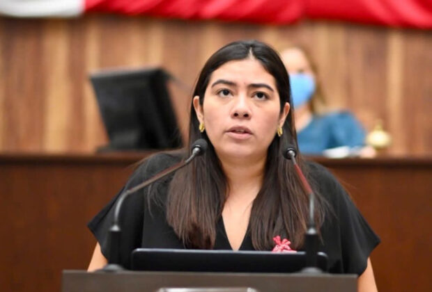 Llega Al Congreso Iniciativa Contra Violencia Familiar Elaborada Por Jóvenes Feministas