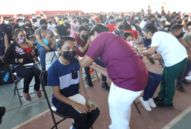 Aplicarán segunda dosis a adolescentes de 30 municipios