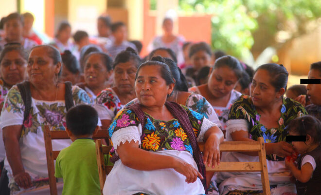 Mujeres mayas indigenas