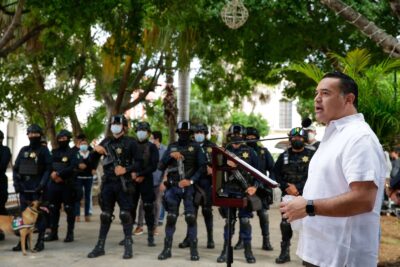Renan barrera policía