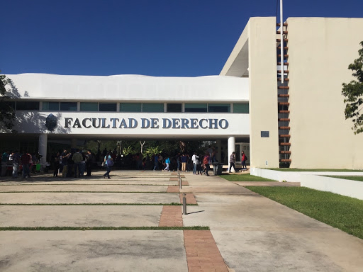 Facultad Derecho Uady