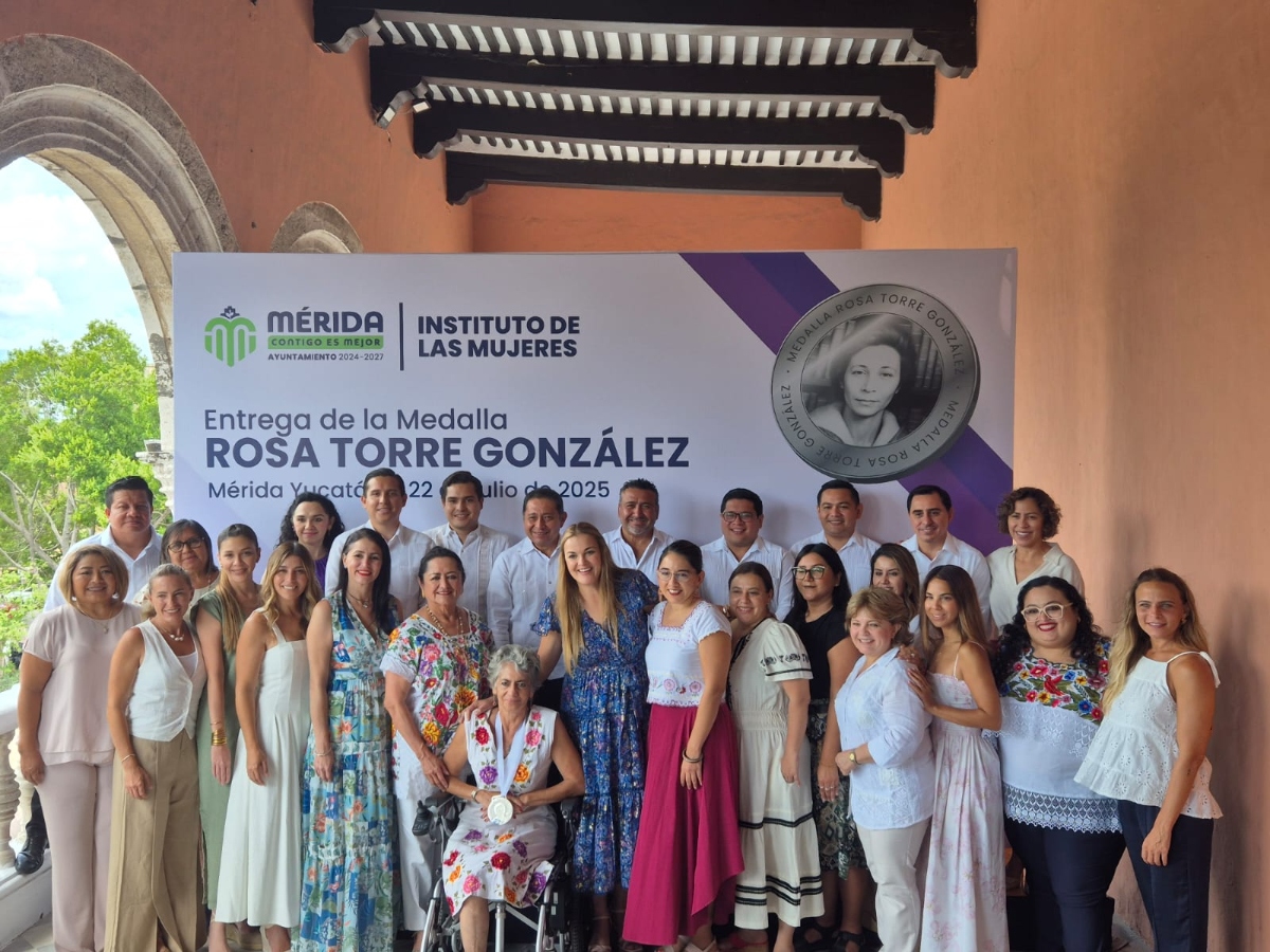 Medalla rosa torre
